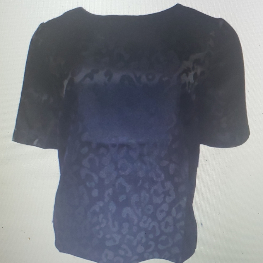 HYPR Crop Top Loose fitting New Animal Print Black